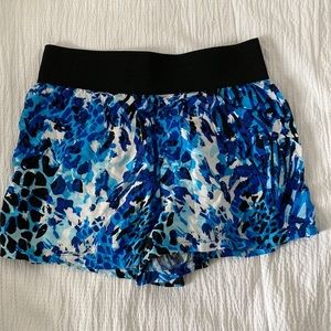 Flowy shorts size large, never worn